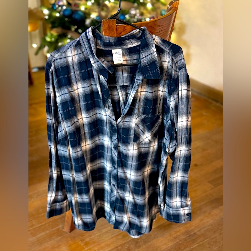 Women’s shirt